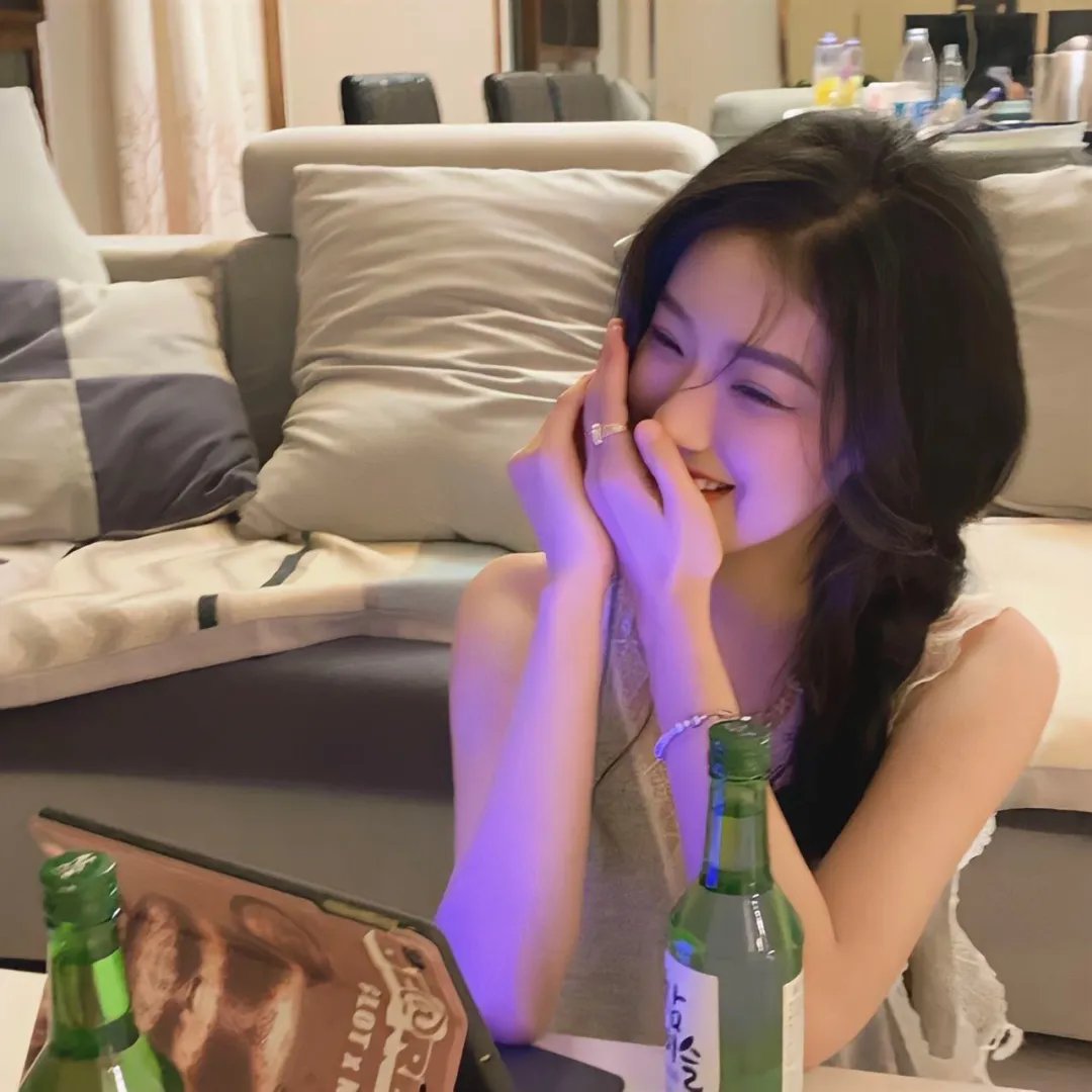 玉女撩春