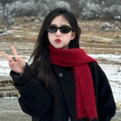 冲破樊笼走彩凤